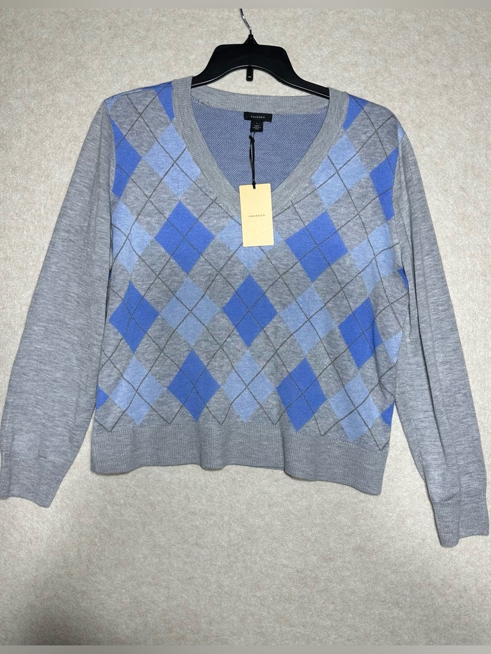 Halogen Women’s Sweater Size L Blue and gray Argyle pullover